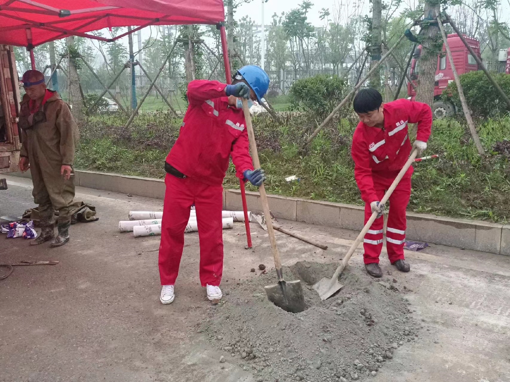 新民管道疏通哪家好】及时进行市政管道清淤